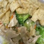 Best D1. Chicken Chow Mein (Everyday Special) in Oklahoma City, OK